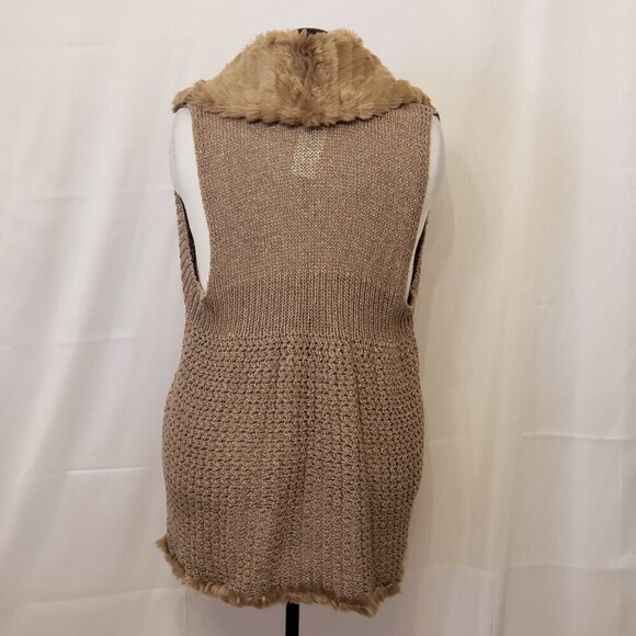 Chico's Sleeveless Open Front Taupe Sweater Vest w/ Faux Fur Collar, Size 3 (XL) - Picture 8 of 12